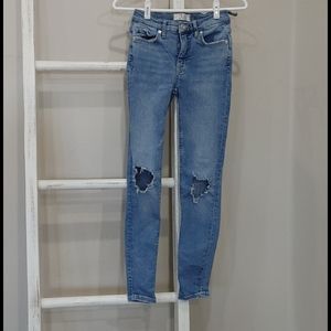 Light wash high rise jeans